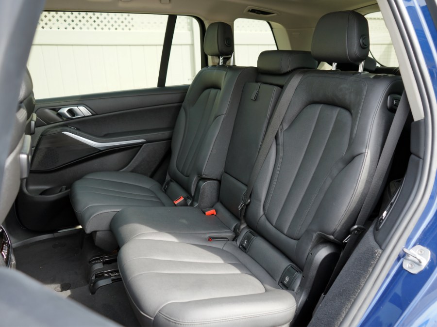 2020 BMW X7 xDrive40i photo