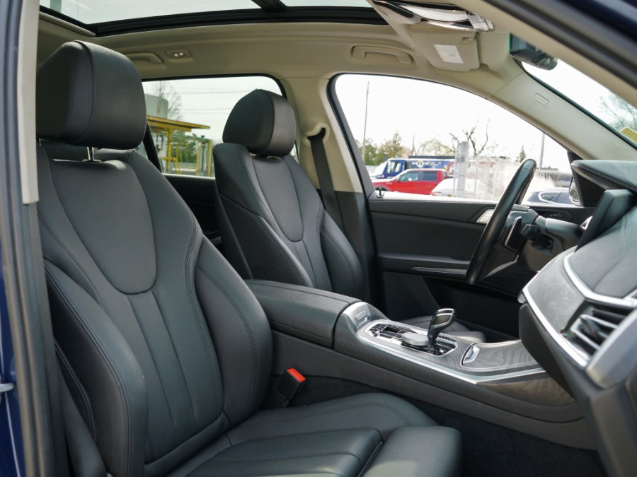2020 BMW X7 xDrive40i photo