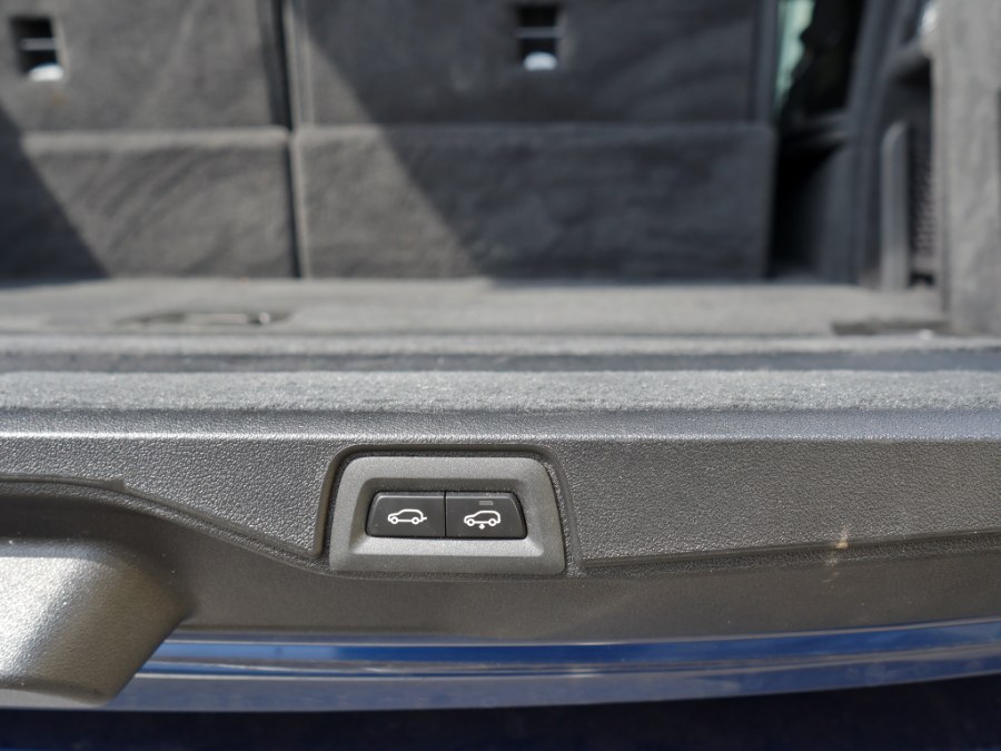 2020 BMW X7 xDrive40i photo