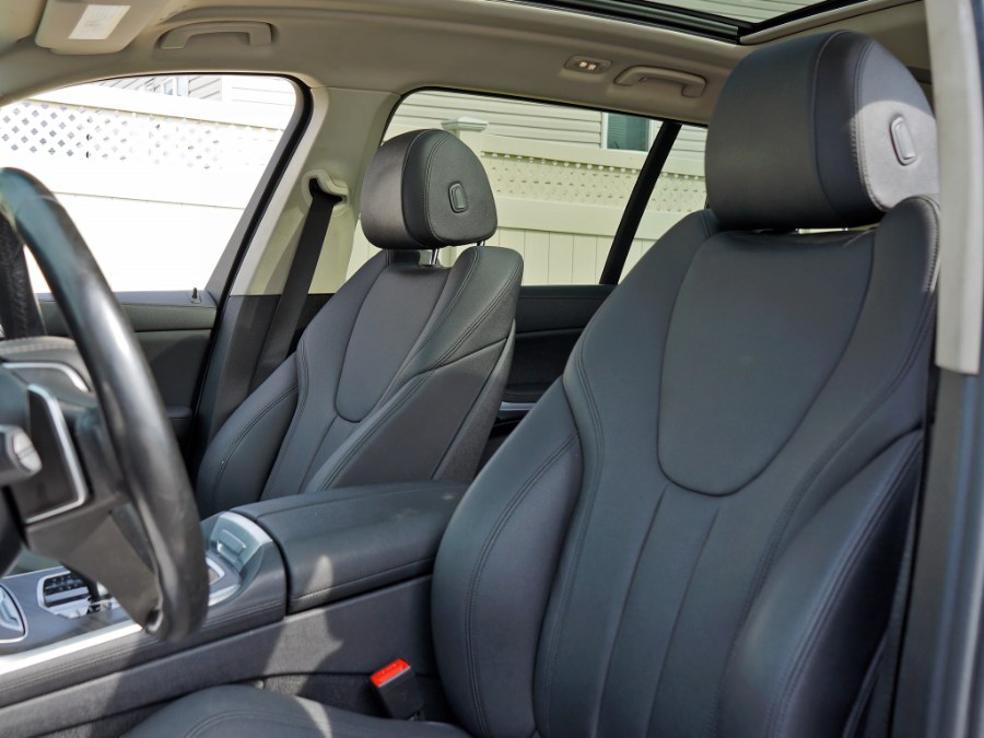 2020 BMW X7 xDrive40i photo