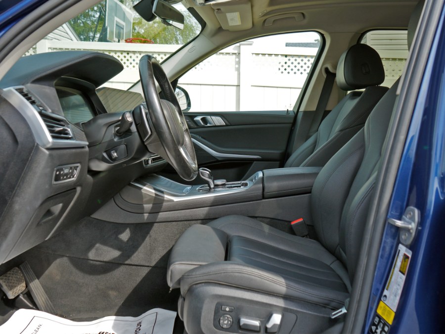 2020 BMW X7 xDrive40i photo