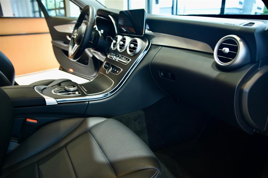 2021 Mercedes-Benz C-Class C 300 4MATIC photo