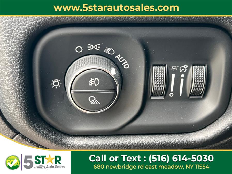 2021 RAM 1500 Laramie 4x4 Crew Cab 6''4