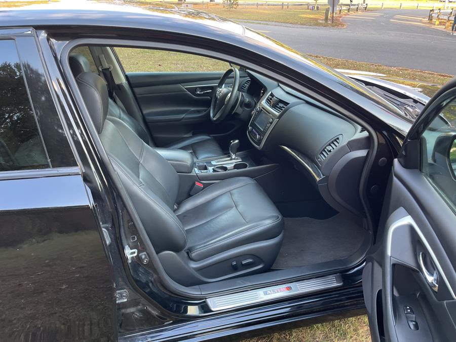 2016 Nissan Altima 4dr Sdn V6 3.5 SL photo