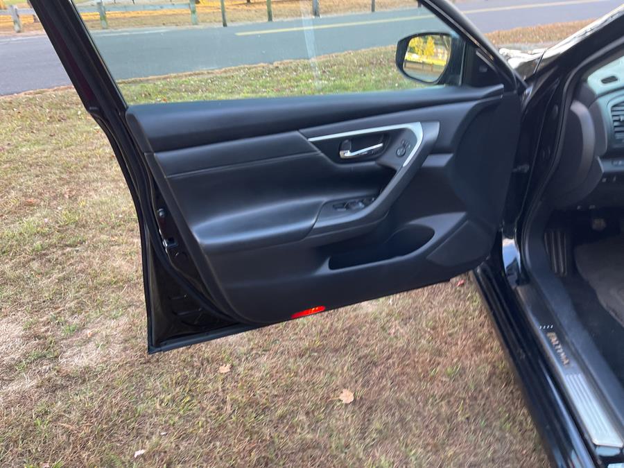 2016 Nissan Altima 4dr Sdn V6 3.5 SL photo