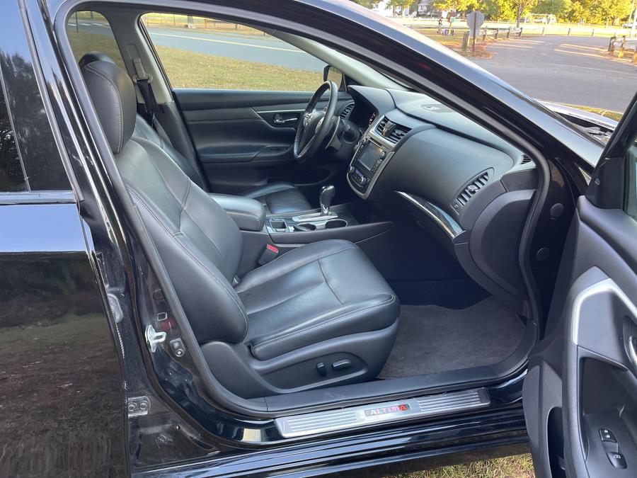 2016 Nissan Altima 4dr Sdn V6 3.5 SL photo