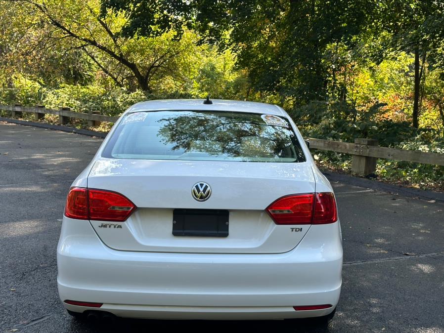 2013 Volkswagen Jetta TDI photo