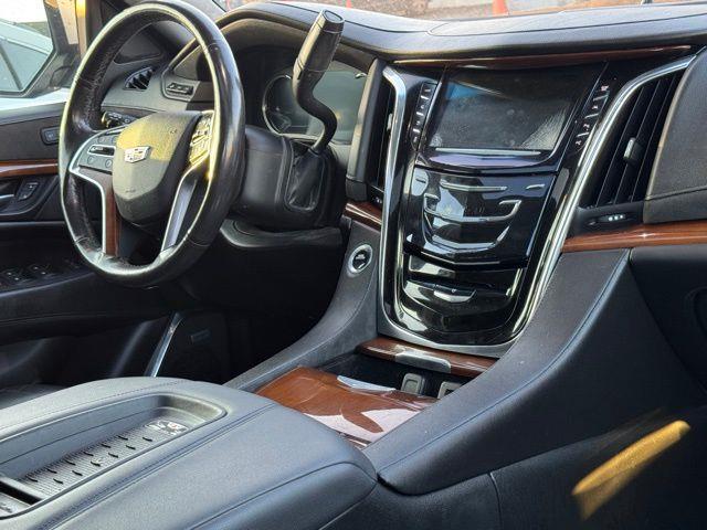 2018 Cadillac Escalade Premium Luxury photo