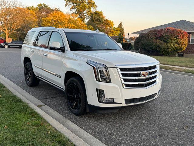 2018 Cadillac Escalade Premium Luxury photo