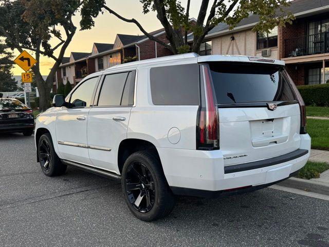 2018 Cadillac Escalade Premium Luxury photo