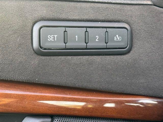 2018 Cadillac Escalade Premium Luxury photo