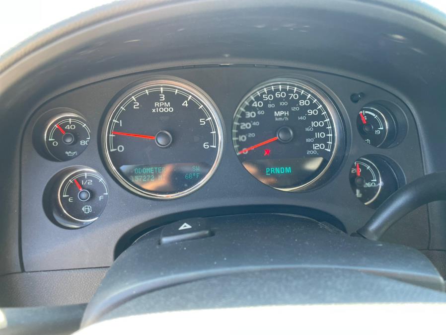 2011 Chevrolet Avalanche LS photo