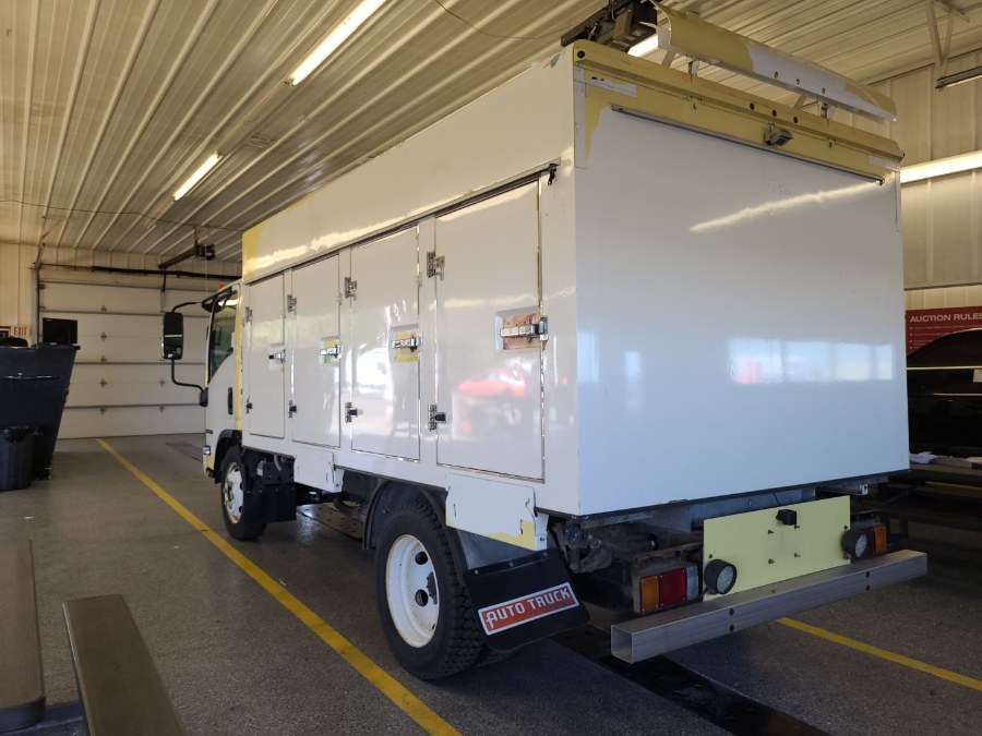 2018 Isuzu NPR ICE CREAM photo