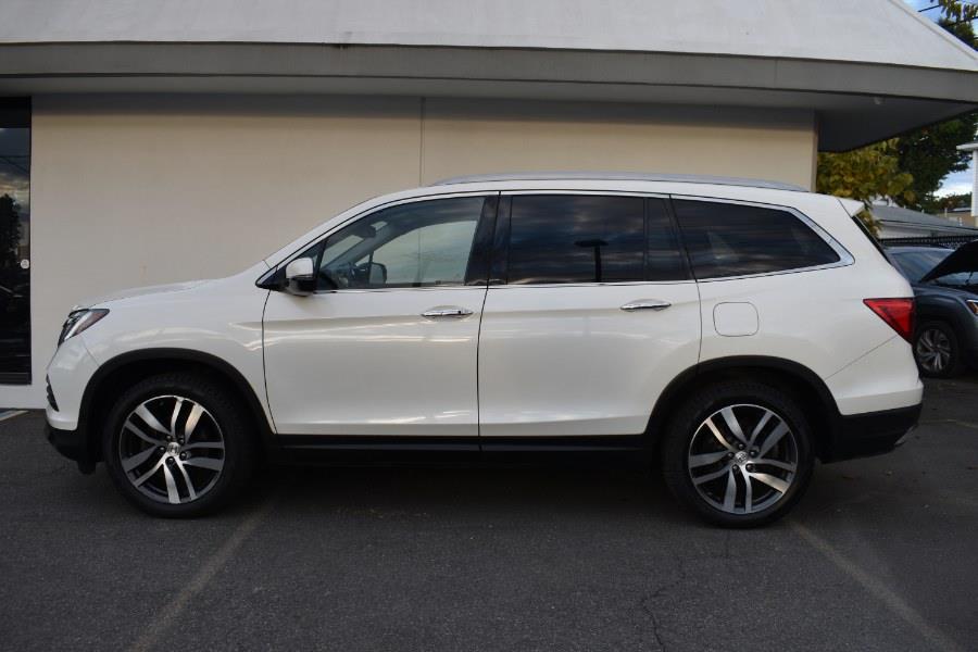 2017 Honda Pilot Elite AWD photo