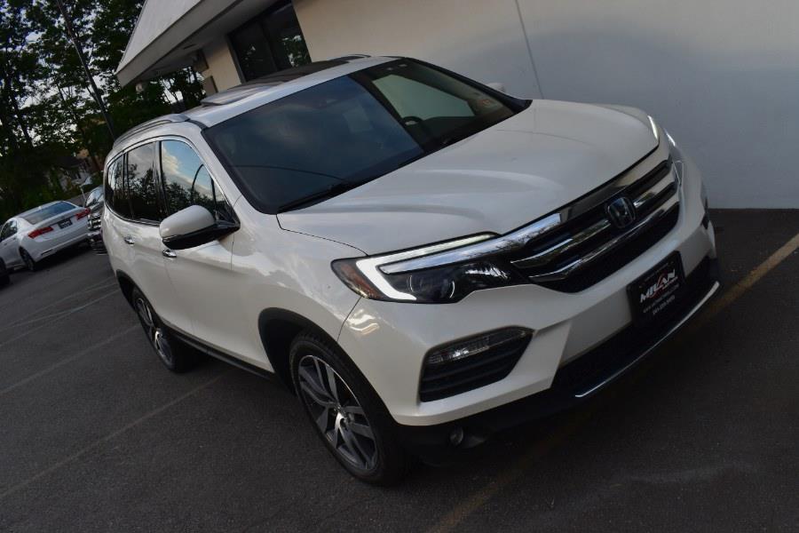 2017 Honda Pilot Elite AWD photo