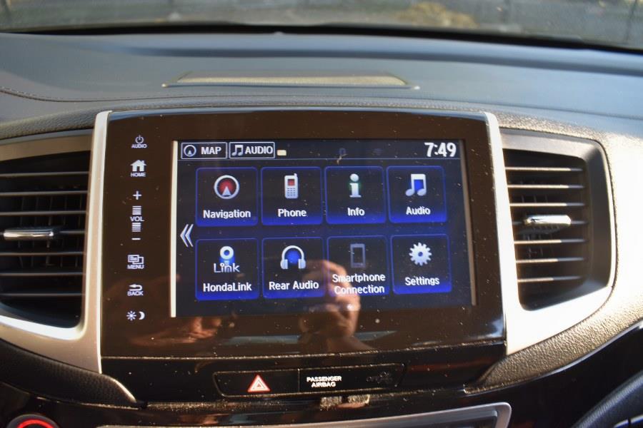 2017 Honda Pilot Elite AWD photo