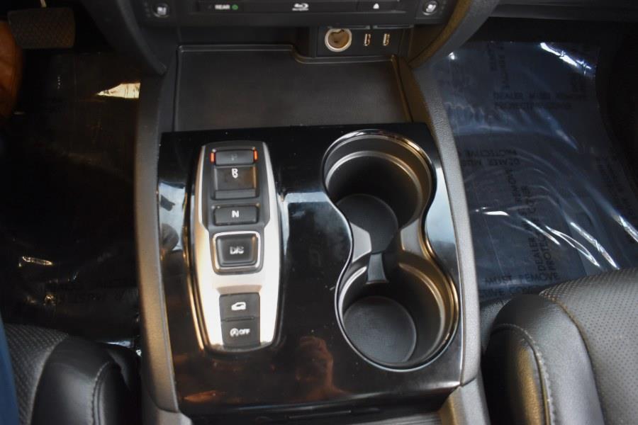 2017 Honda Pilot Elite AWD photo