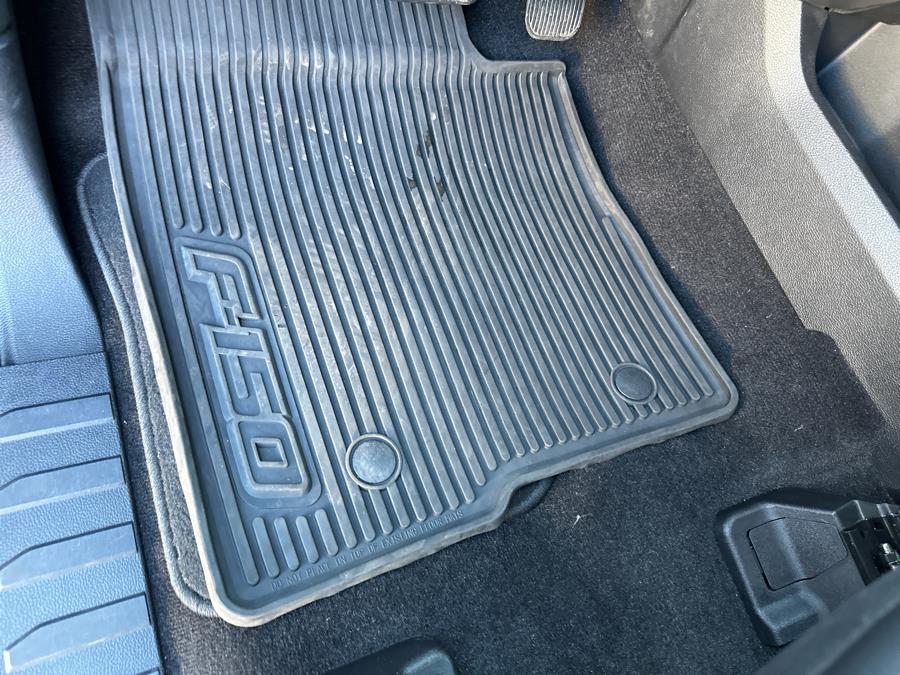 2019 Ford F-150 SuperCab, 3.5L V6 4x4 Lariat photo