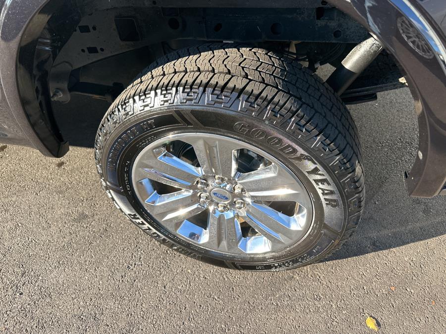 2019 Ford F-150 SuperCab, 3.5L V6 4x4 Lariat photo