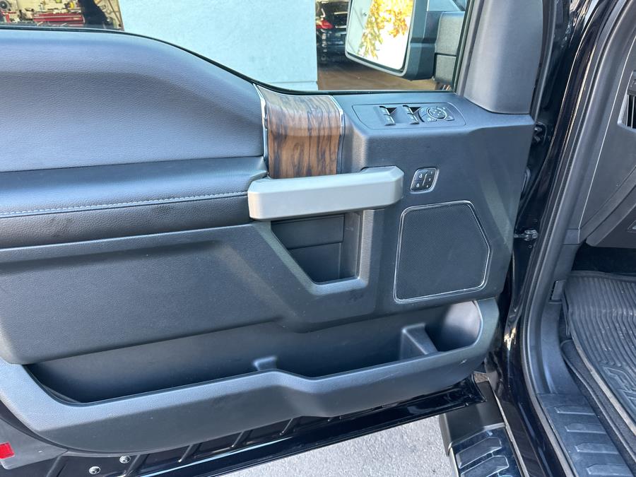 2019 Ford F-150 SuperCab, 3.5L V6 4x4 Lariat photo