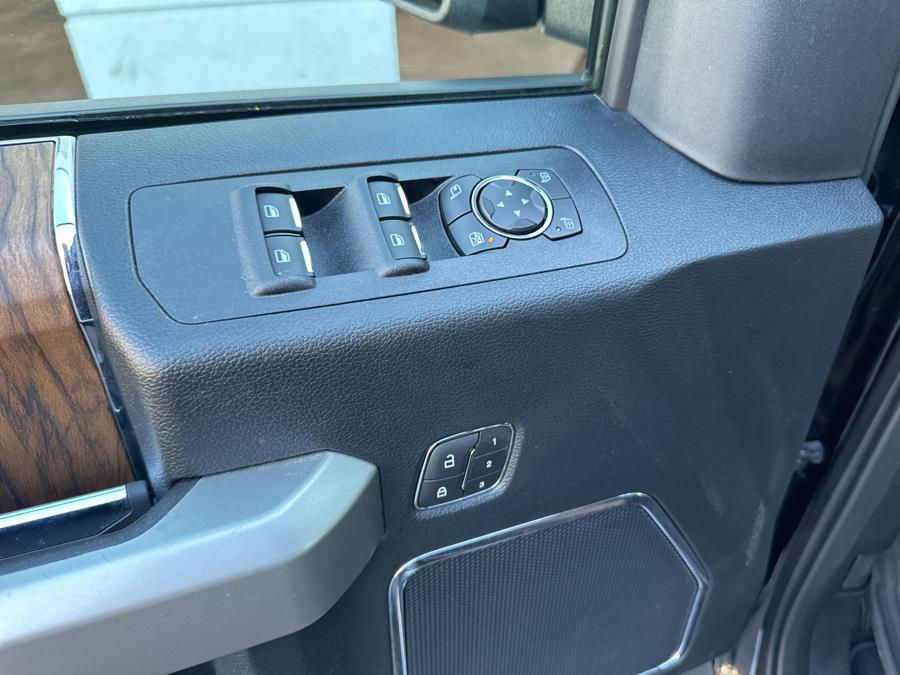2019 Ford F-150 SuperCab, 3.5L V6 4x4 Lariat photo
