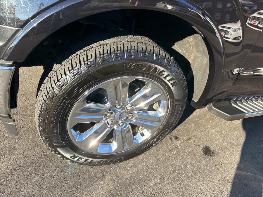 2019 Ford F-150 SuperCab, 3.5L V6 4x4 Lariat photo