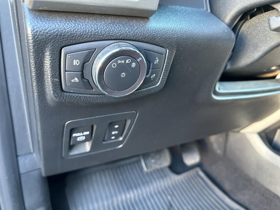 2019 Ford F-150 SuperCab, 3.5L V6 4x4 Lariat photo
