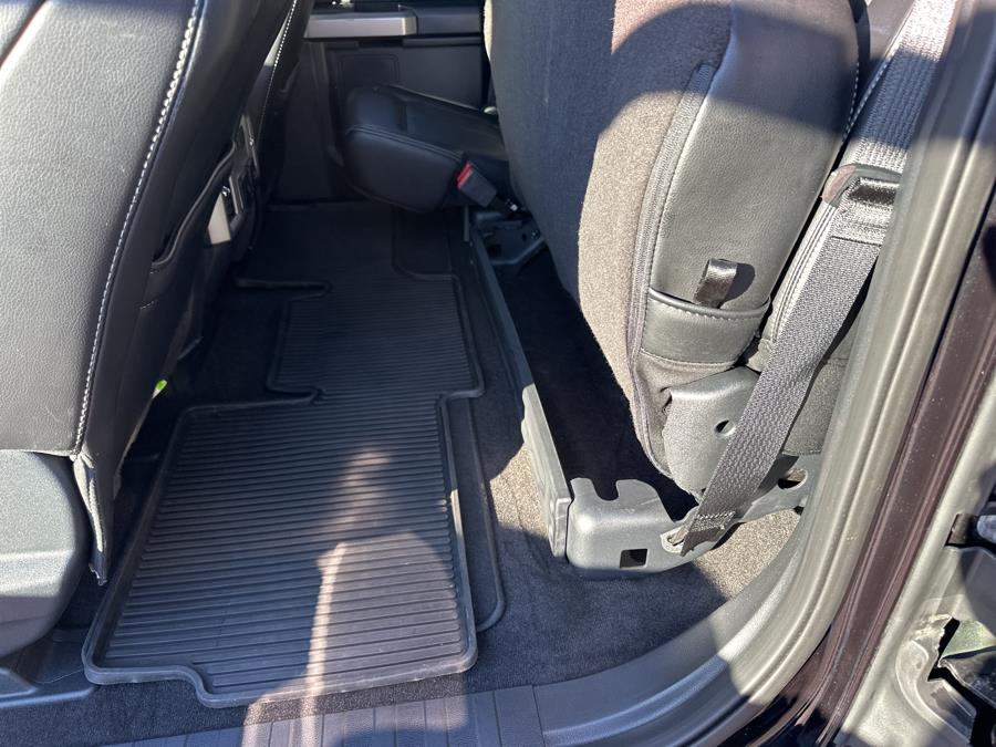 2019 Ford F-150 SuperCab, 3.5L V6 4x4 Lariat photo