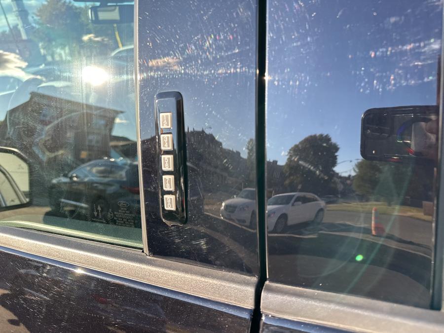 2019 Ford F-150 SuperCab, 3.5L V6 4x4 Lariat photo