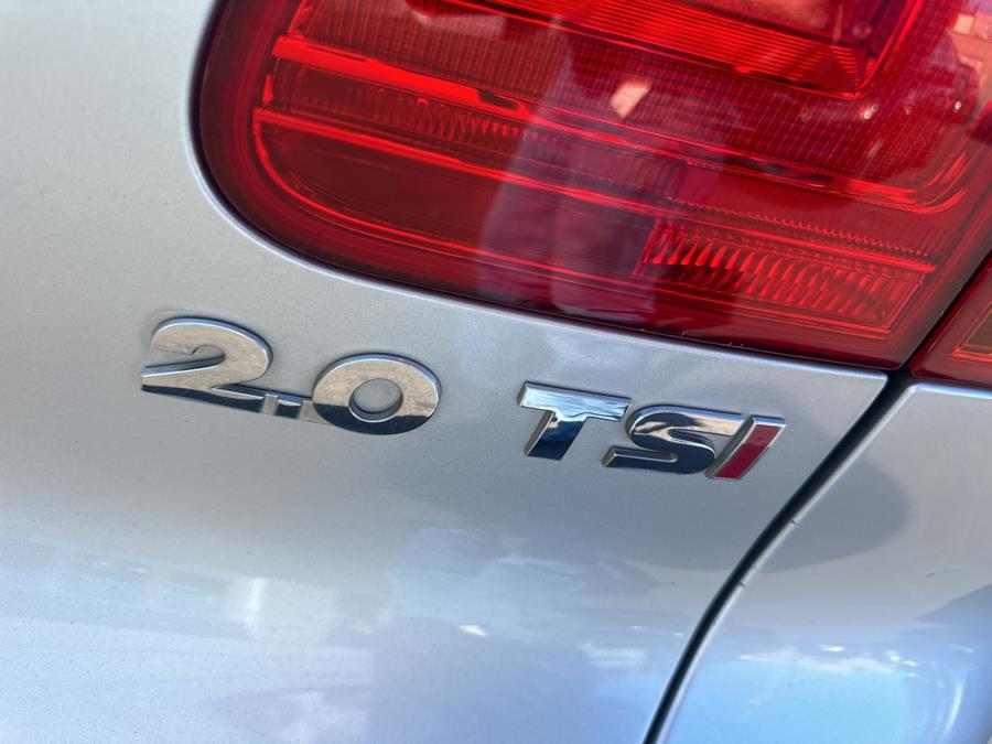 2015 Volkswagen Tiguan 2WD 4dr Auto S photo