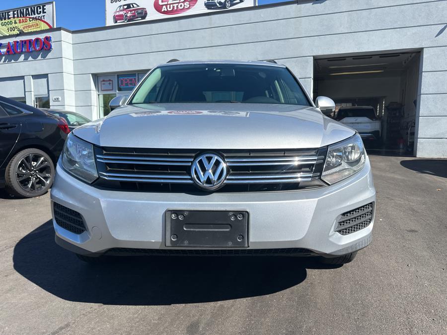 2015 Volkswagen Tiguan 2WD 4dr Auto S photo