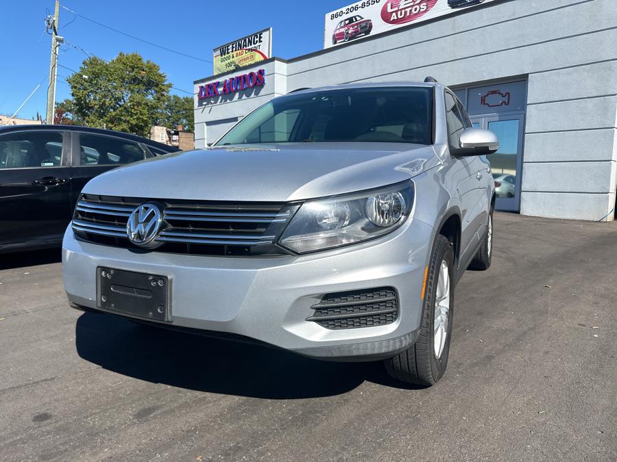 2015 Volkswagen Tiguan 2WD 4dr Auto S photo