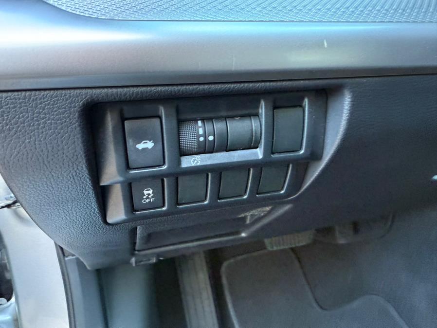 2016 Subaru Legacy 4dr Sdn 2.5i PZEV photo
