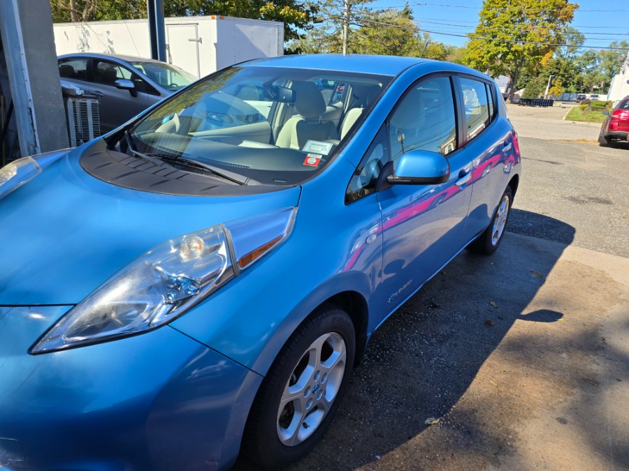 2012 Nissan LEAF SV photo