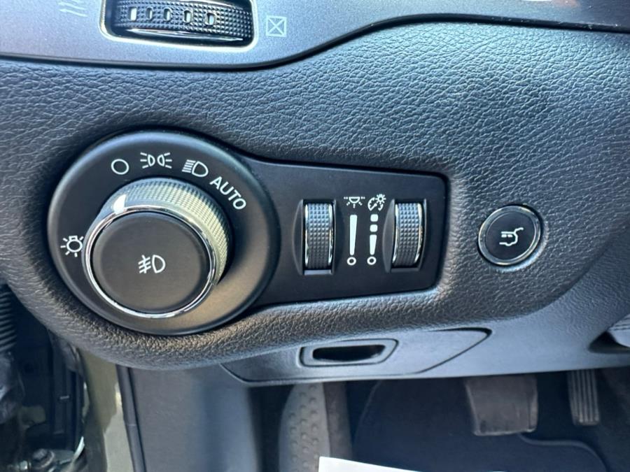 2019 Jeep Cherokee Limited 4x4 photo
