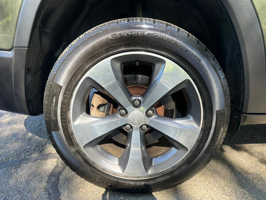 2019 Jeep Cherokee Limited 4x4 photo