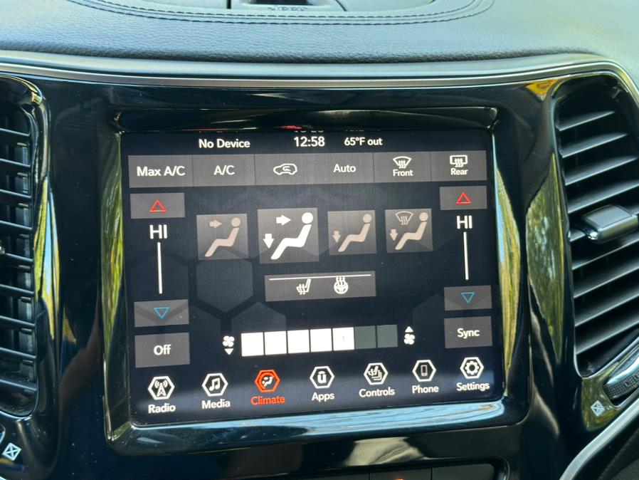 2019 Jeep Cherokee Limited 4x4 photo