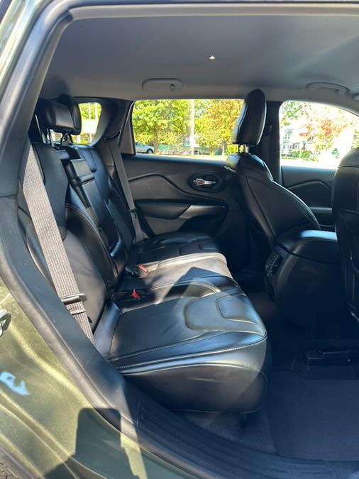 2019 Jeep Cherokee Limited 4x4 photo