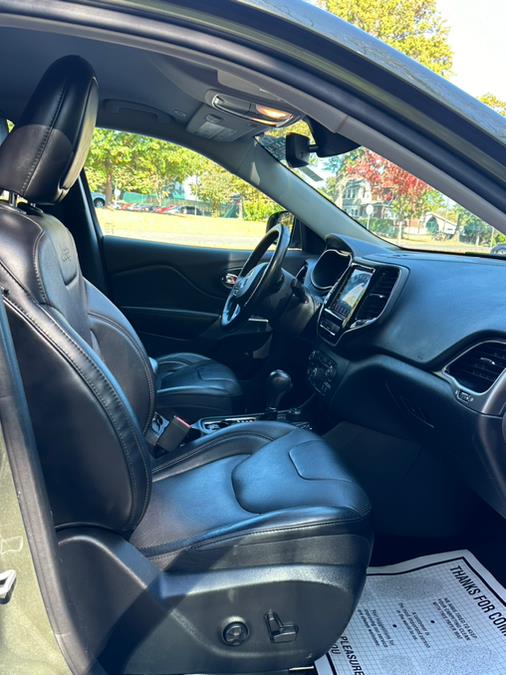 2019 Jeep Cherokee Limited 4x4 photo