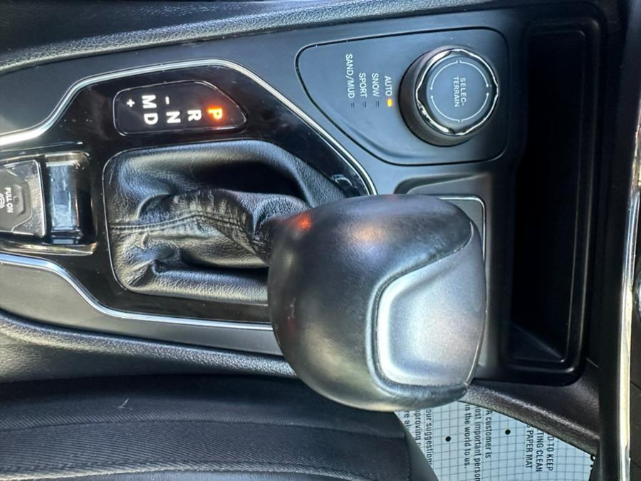 2019 Jeep Cherokee Limited 4x4 photo