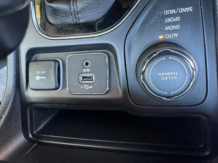 2019 Jeep Cherokee Limited 4x4 photo
