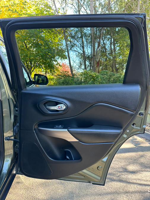 2019 Jeep Cherokee Limited 4x4 photo