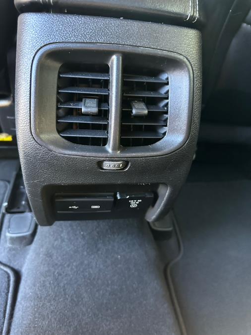 2019 Jeep Cherokee Limited 4x4 photo