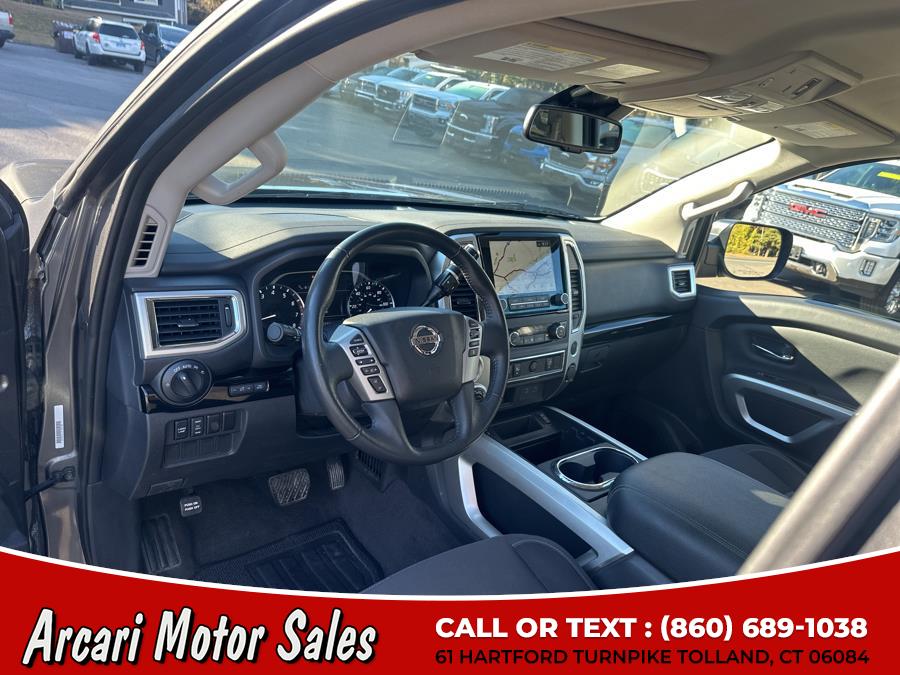 2021 Nissan Titan 4x4 Crew Cab SV photo