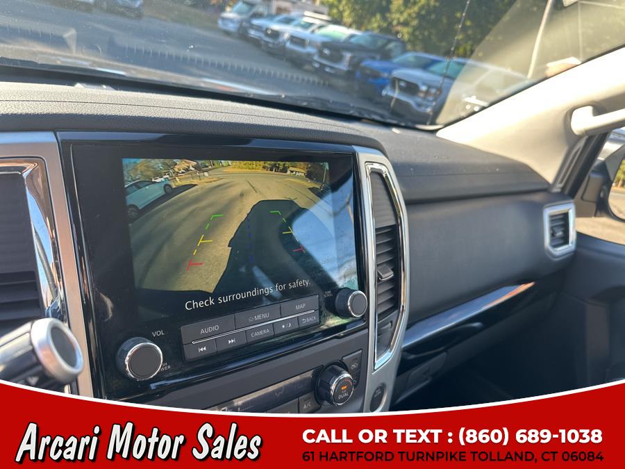 2021 Nissan Titan 4x4 Crew Cab SV photo