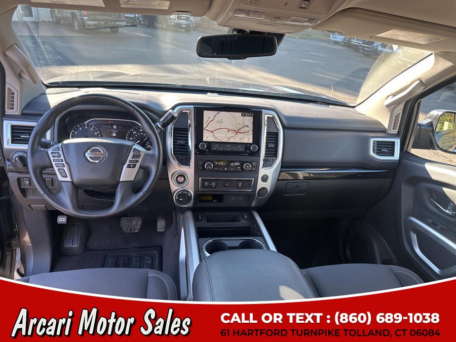 2021 Nissan Titan 4x4 Crew Cab SV photo