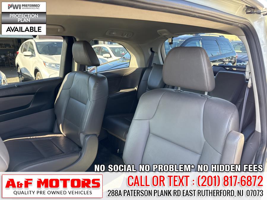 2015 Honda Odyssey 5dr EX-L photo
