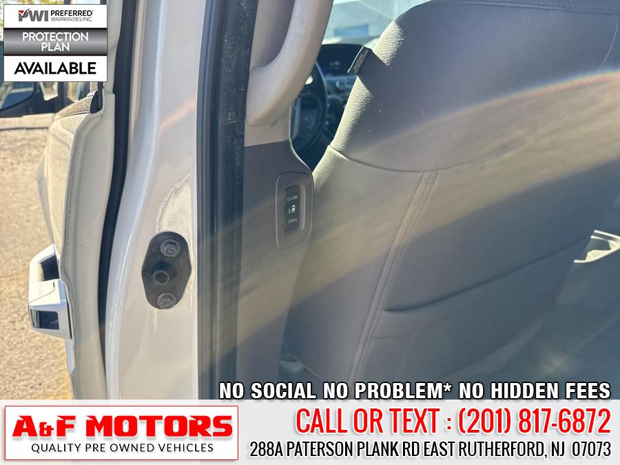 2015 Honda Odyssey 5dr EX-L photo