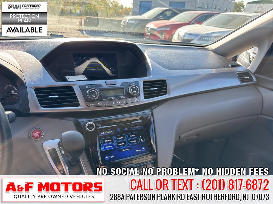 2015 Honda Odyssey 5dr EX-L photo