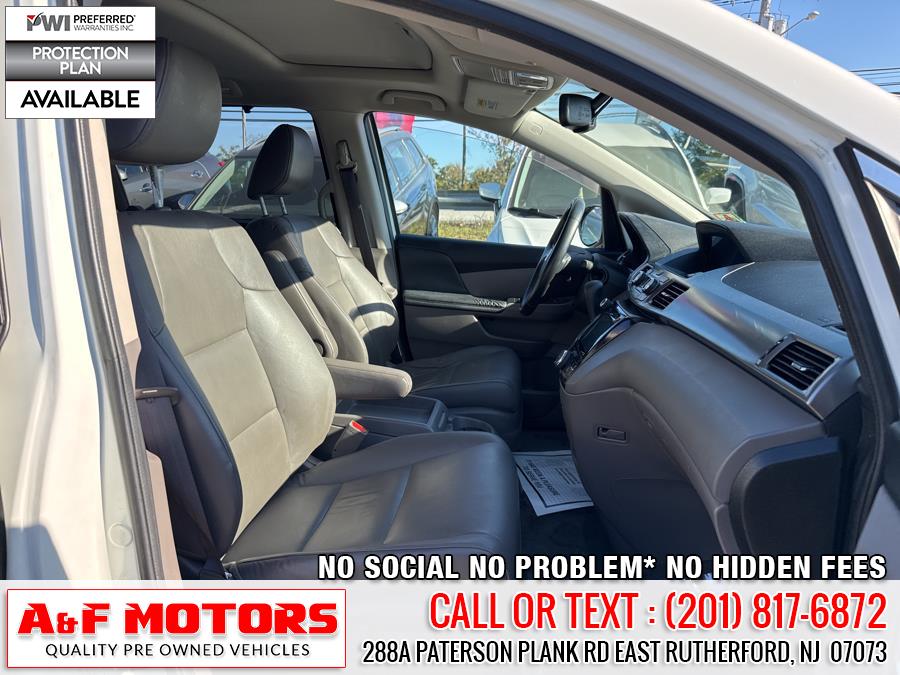 2015 Honda Odyssey 5dr EX-L photo